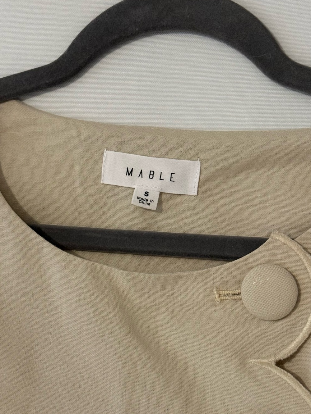 FANCYD Sleeveless Scallop-Button Mini Dress in Cream - Picture 4 of 4